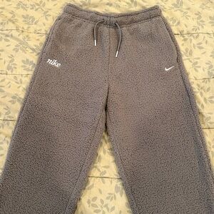 Nike Therma Fit sweatpants